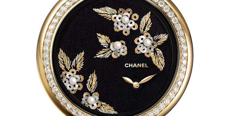 chanelmademoiselleprivemain.jpg__760x0_q75_crop-scale_subsampling-2_upscale-false