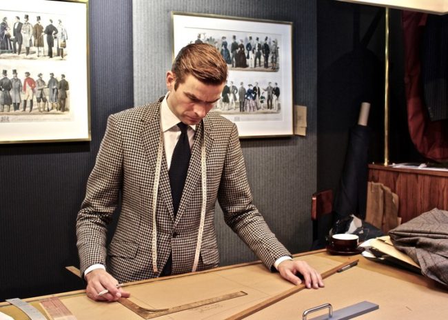 huntsman-tengri-measuring-fabric