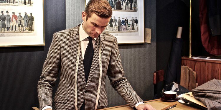 huntsman-tengri-measuring-fabric