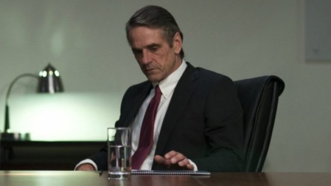 jeremy_irons_banker